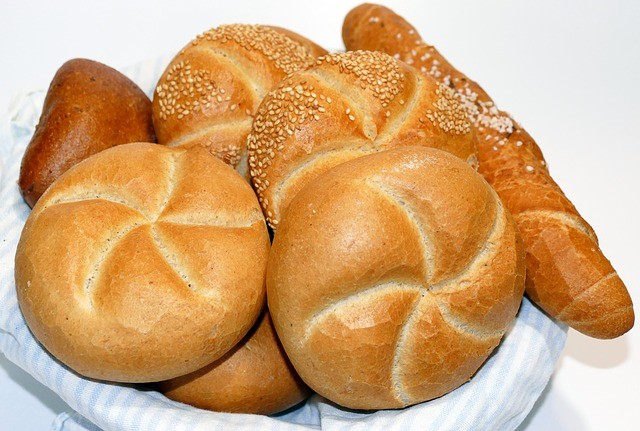 what is a kaiser roll