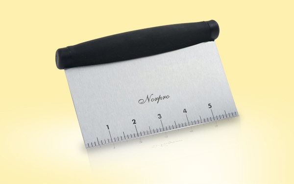 best bench scraper from Norpro