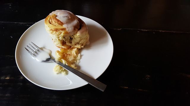 sourdough starter cinnamon rolls